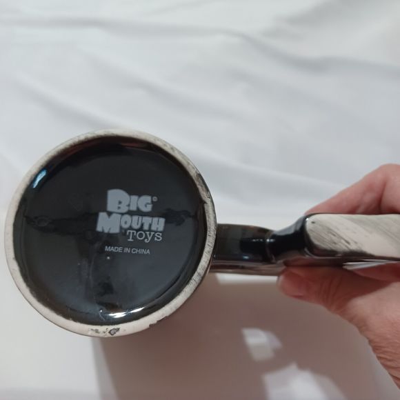 Pistol Grip Handle Novelty Coffee Mug 12 oz-Ceramic Black by Big Mouth Toys - Picture 5 of 8